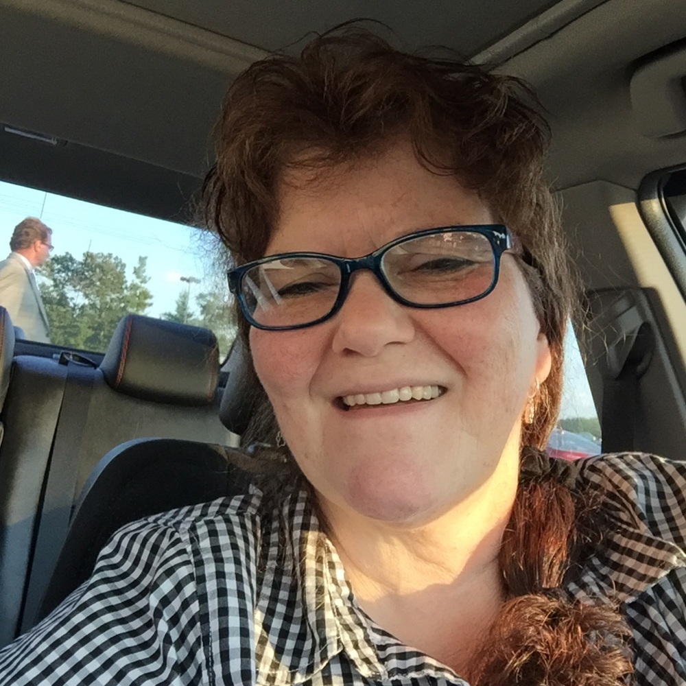 Meet your Posher, Carolyn.